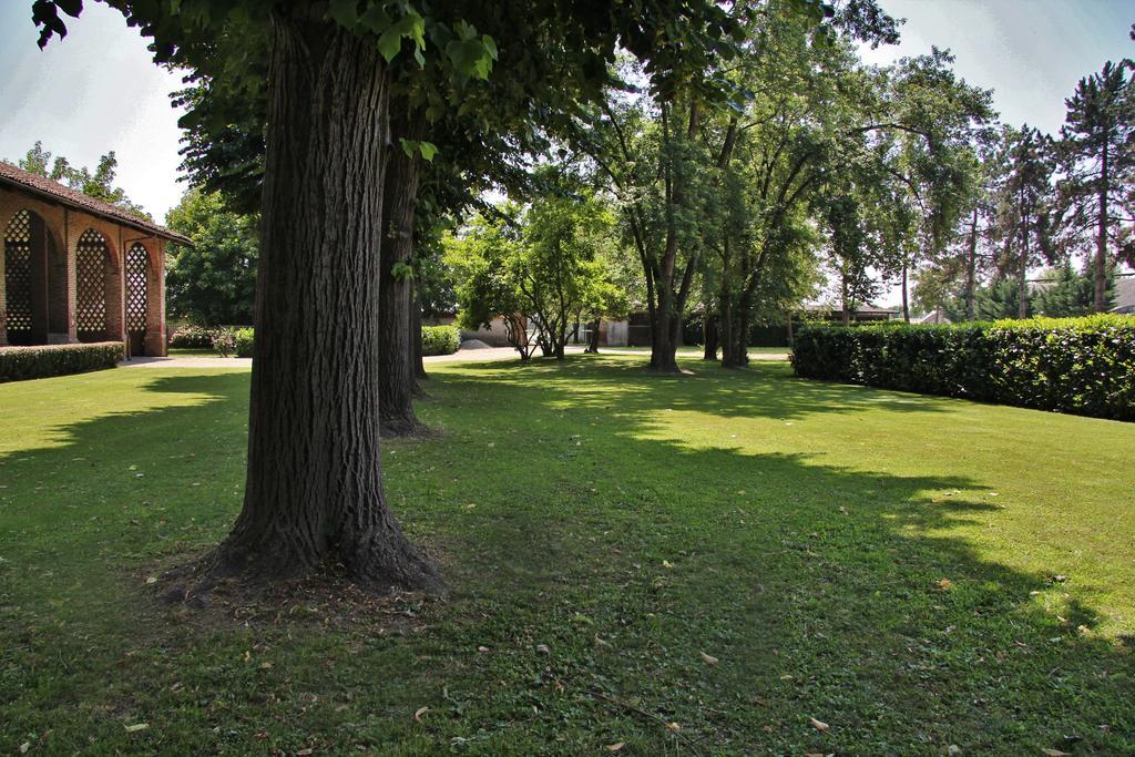 Tenuta Ajrale Vigone Luaran gambar